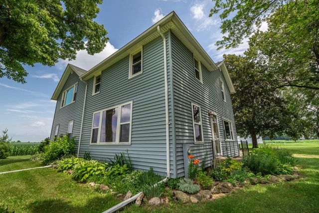 N7404 County Road G, Beaver Dam, WI 53916