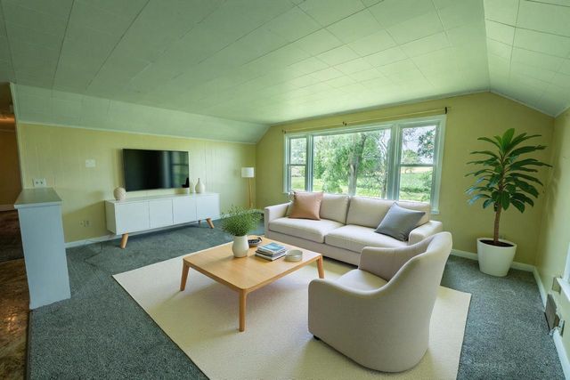 N7404 County Road G, Beaver Dam, WI 53916