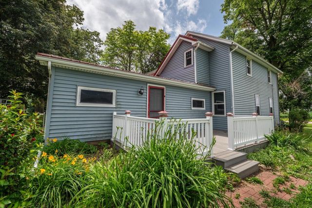 N7404 County Road G, Beaver Dam, WI 53916