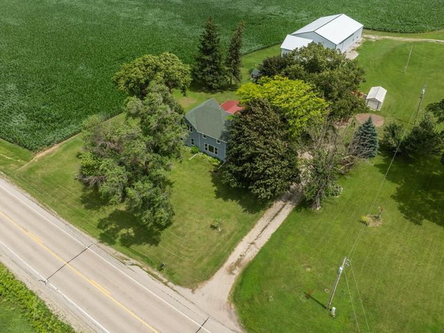 N7404 County Road G, Beaver Dam, WI 53916