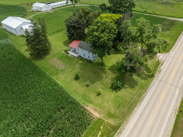 N7404 County Road G, Beaver Dam, WI 53916