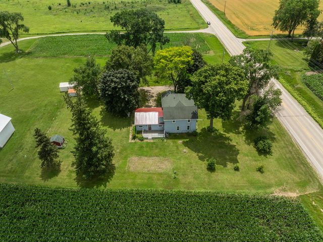 N7404 County Road G, Beaver Dam, WI 53916