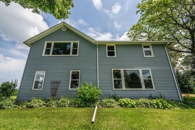 N7404 County Road G, Beaver Dam, WI 53916