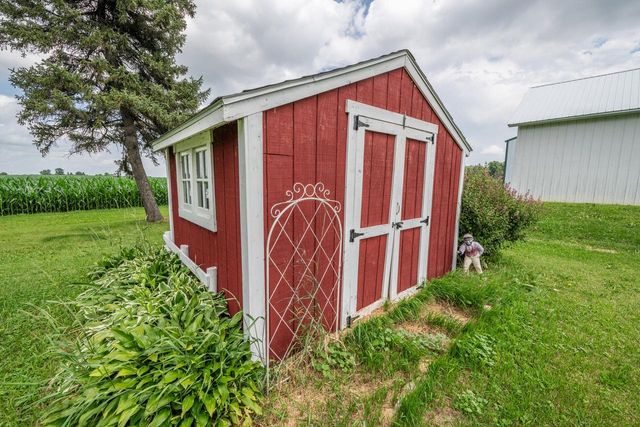 N7404 County Road G, Beaver Dam, WI 53916