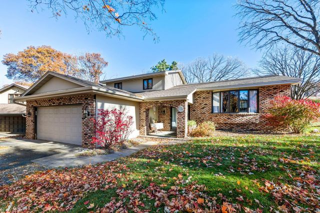 11711 Evergreen Circle NW, Coon Rapids, MN 55448