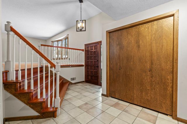 11711 Evergreen Circle NW, Coon Rapids, MN 55448