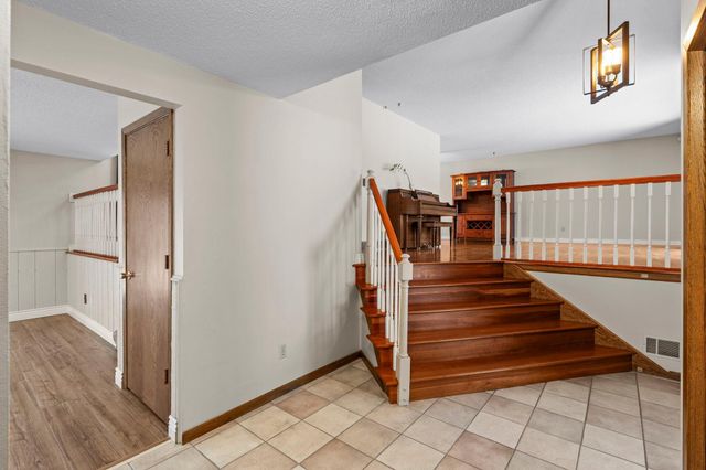 11711 Evergreen Circle NW, Coon Rapids, MN 55448