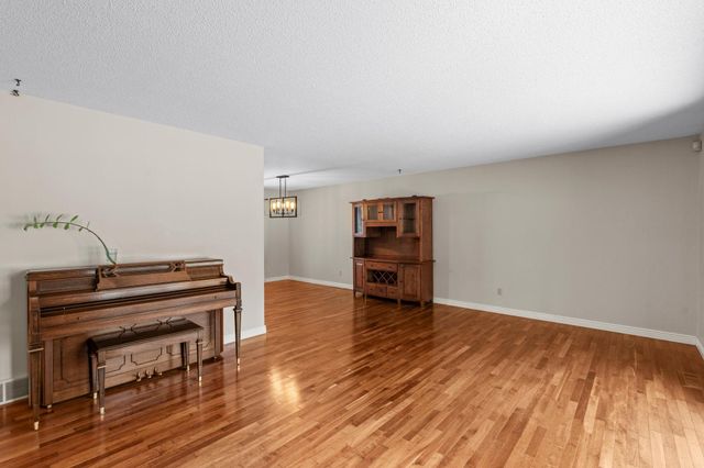 11711 Evergreen Circle NW, Coon Rapids, MN 55448