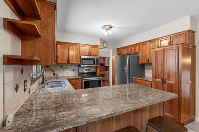 11711 Evergreen Circle NW, Coon Rapids, MN 55448