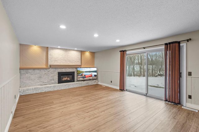 11711 Evergreen Circle NW, Coon Rapids, MN 55448