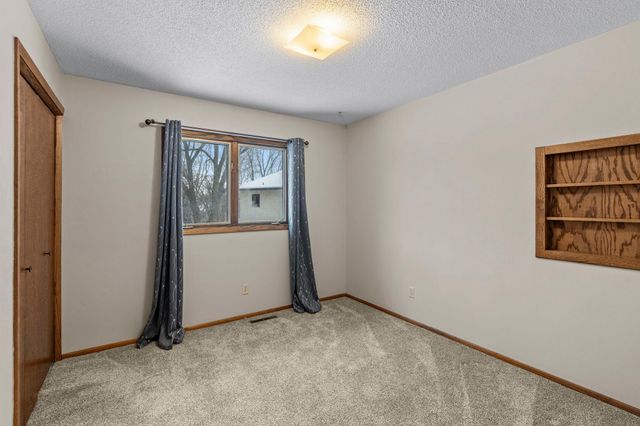 11711 Evergreen Circle NW, Coon Rapids, MN 55448