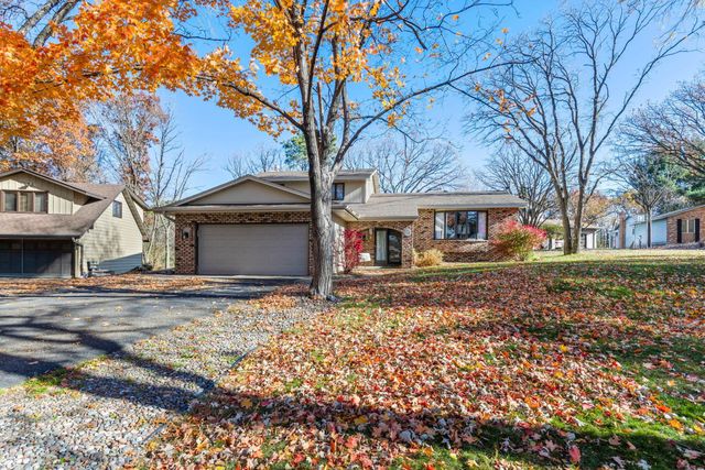 11711 Evergreen Circle NW, Coon Rapids, MN 55448