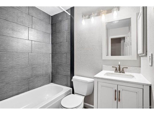 9485 W Ontario Dr, Littleton, CO 80128