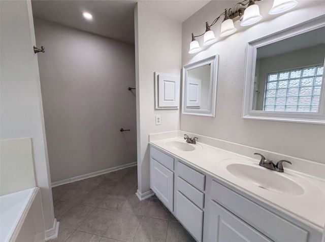 2127 Hannover Way, Spring, TX 77388