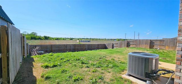 1716 Vermilion Lane, El Reno, OK 73036
