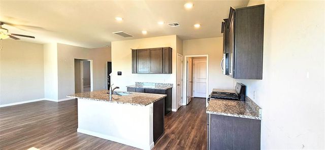 1716 Vermilion Lane, El Reno, OK 73036
