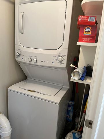 615 W Walnut Street, Long Beach, NY 11561