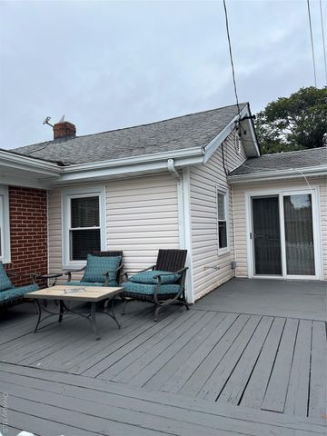 615 W Walnut Street, Long Beach, NY 11561