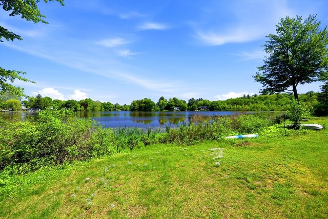 35 Lake Drive, Wilbraham, MA 01095
