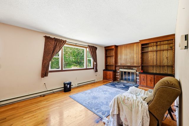 35 Lake Drive, Wilbraham, MA 01095