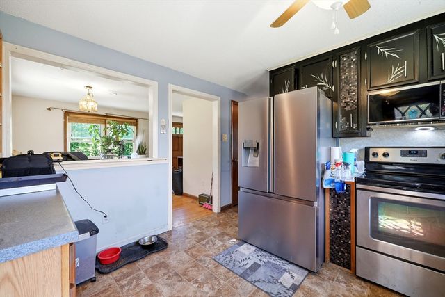 35 Lake Drive, Wilbraham, MA 01095