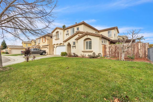 2449 Kaslin Dr, Modesto, CA 95355