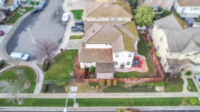 2449 Kaslin Dr, Modesto, CA 95355