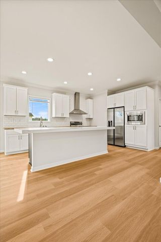 831 Sam Black Road, London, KY 40741