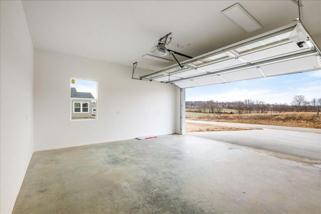 831 Sam Black Road, London, KY 40741