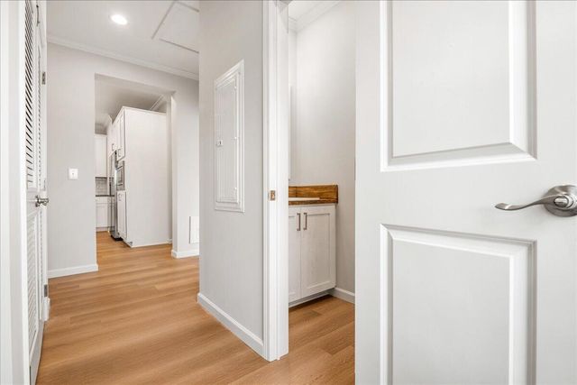 831 Sam Black Road, London, KY 40741