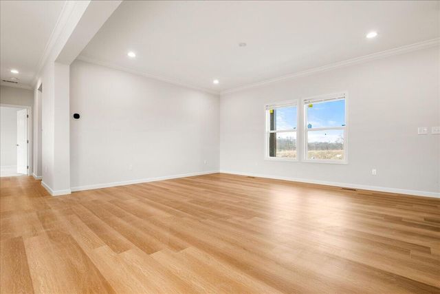 831 Sam Black Road, London, KY 40741