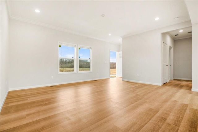 831 Sam Black Road, London, KY 40741