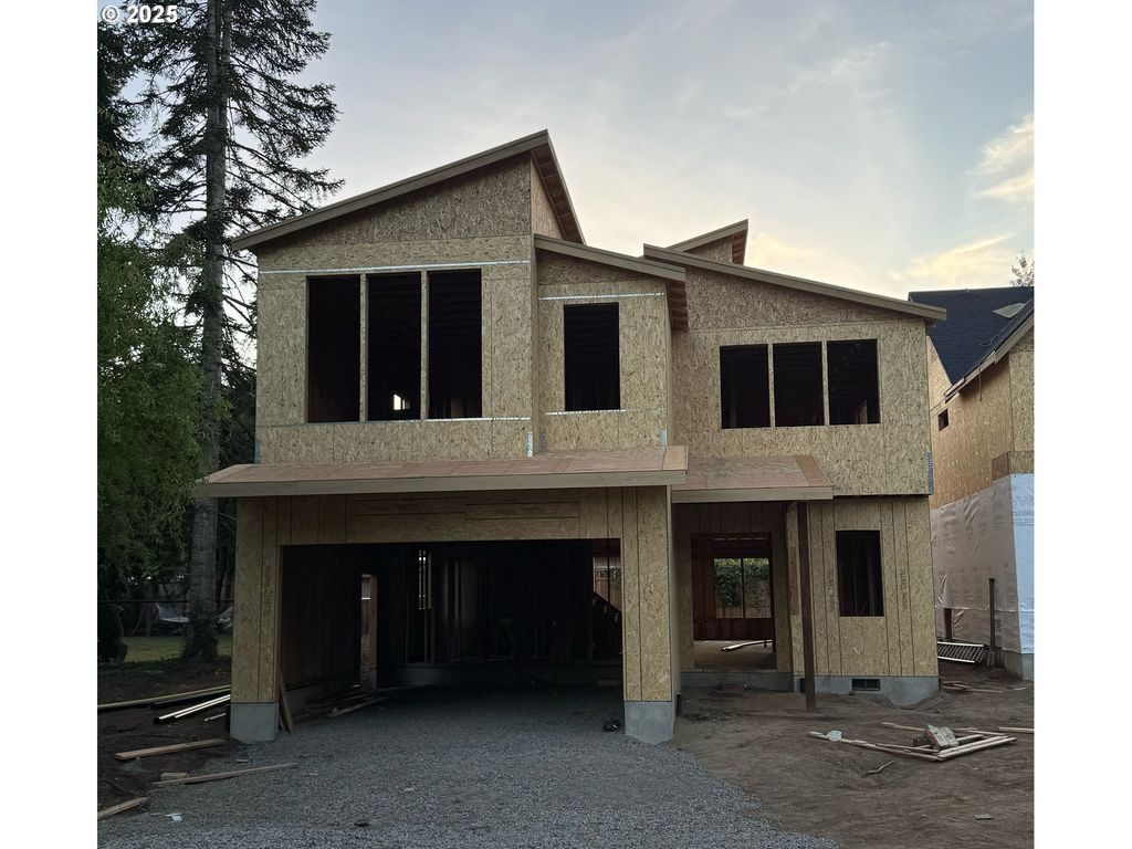 1690 16TH St, West Linn, OR 97068