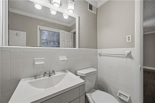 21 Delmont Drive NE 7, Atlanta, GA 30305