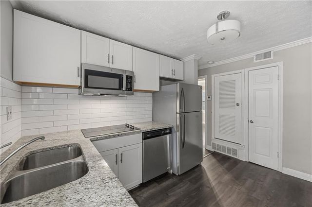 21 Delmont Drive NE 7, Atlanta, GA 30305