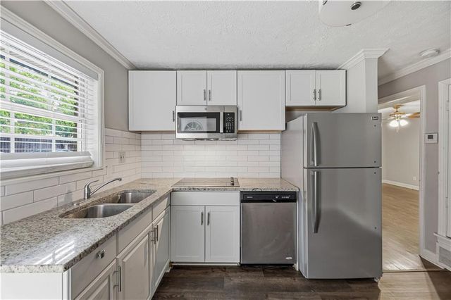 21 Delmont Drive NE 7, Atlanta, GA 30305