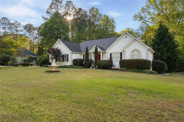 195 Galway Bend, Tyrone, GA 30290