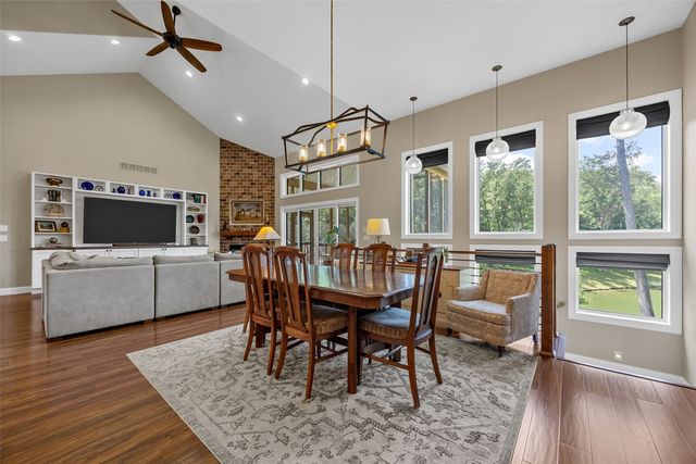 711 Owen Ct, Tiffin, IA 52340