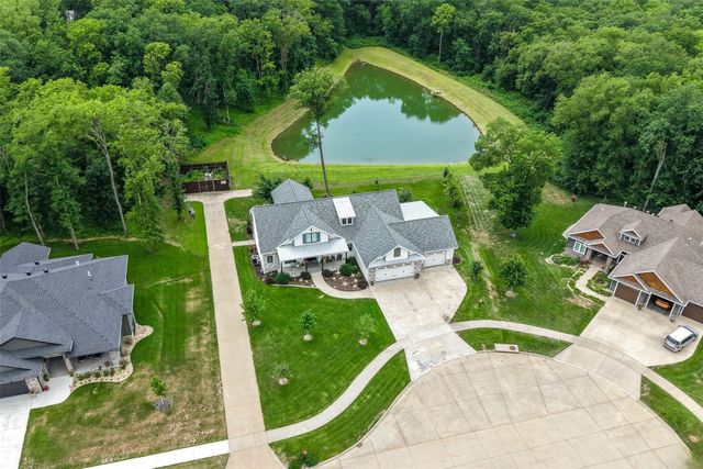 711 Owen Ct, Tiffin, IA 52340