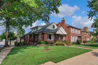 4077 Holly Hills Boulevard, St Louis, MO 63116