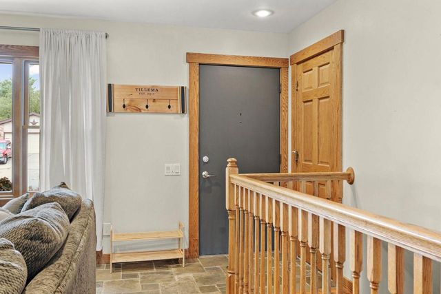 1205 Wexford Drive, Waunakee, WI 53597