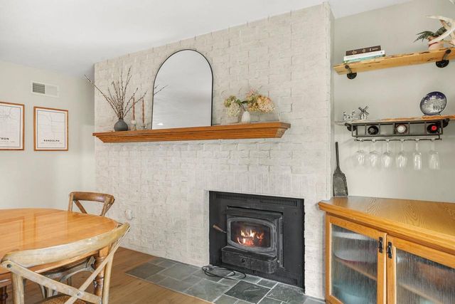 1205 Wexford Drive, Waunakee, WI 53597