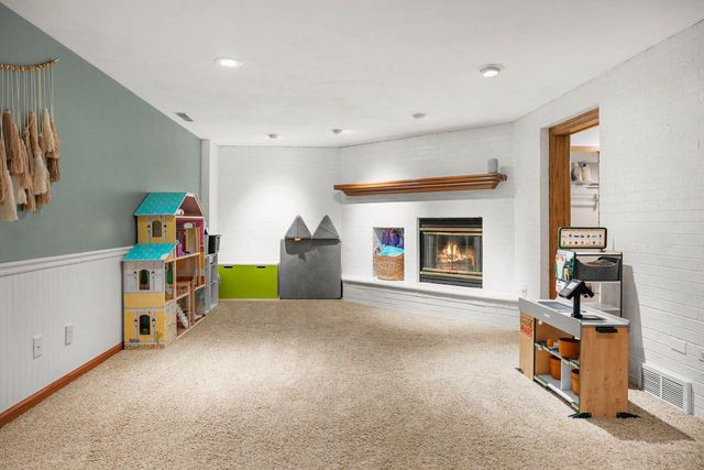 1205 Wexford Drive, Waunakee, WI 53597