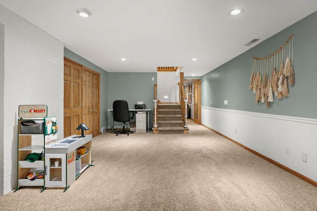 1205 Wexford Drive, Waunakee, WI 53597