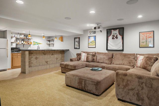 1205 Wexford Drive, Waunakee, WI 53597