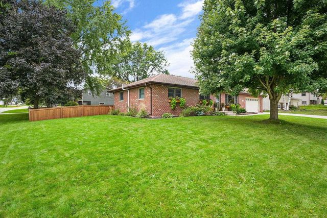 1205 Wexford Drive, Waunakee, WI 53597