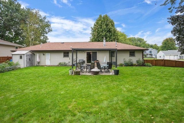 1205 Wexford Drive, Waunakee, WI 53597