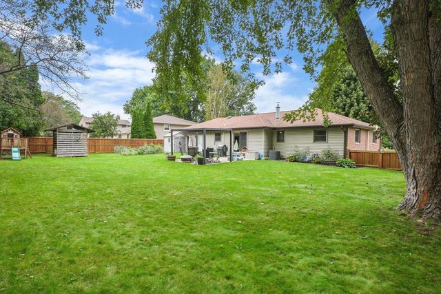 1205 Wexford Drive, Waunakee, WI 53597
