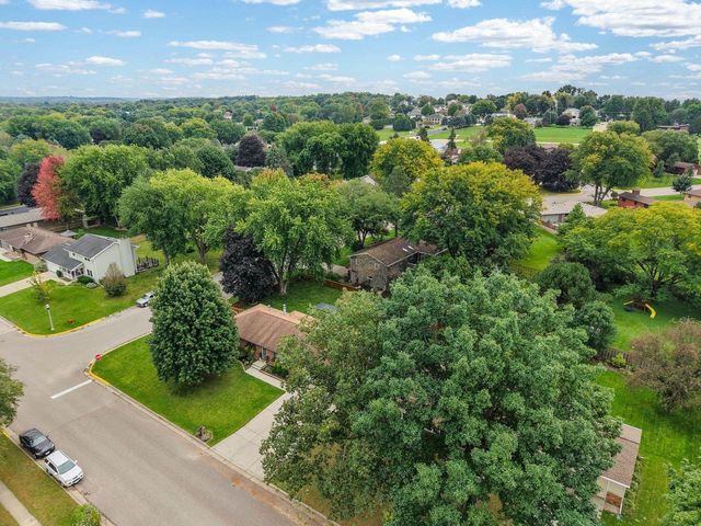 1205 Wexford Drive, Waunakee, WI 53597