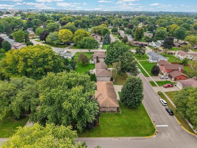 1205 Wexford Drive, Waunakee, WI 53597